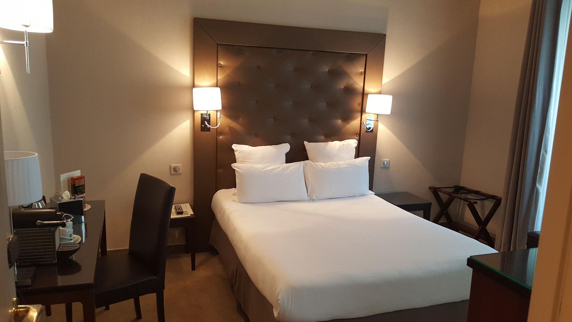Hotel Saint Cyr Etoile Paris Exteriör bild
