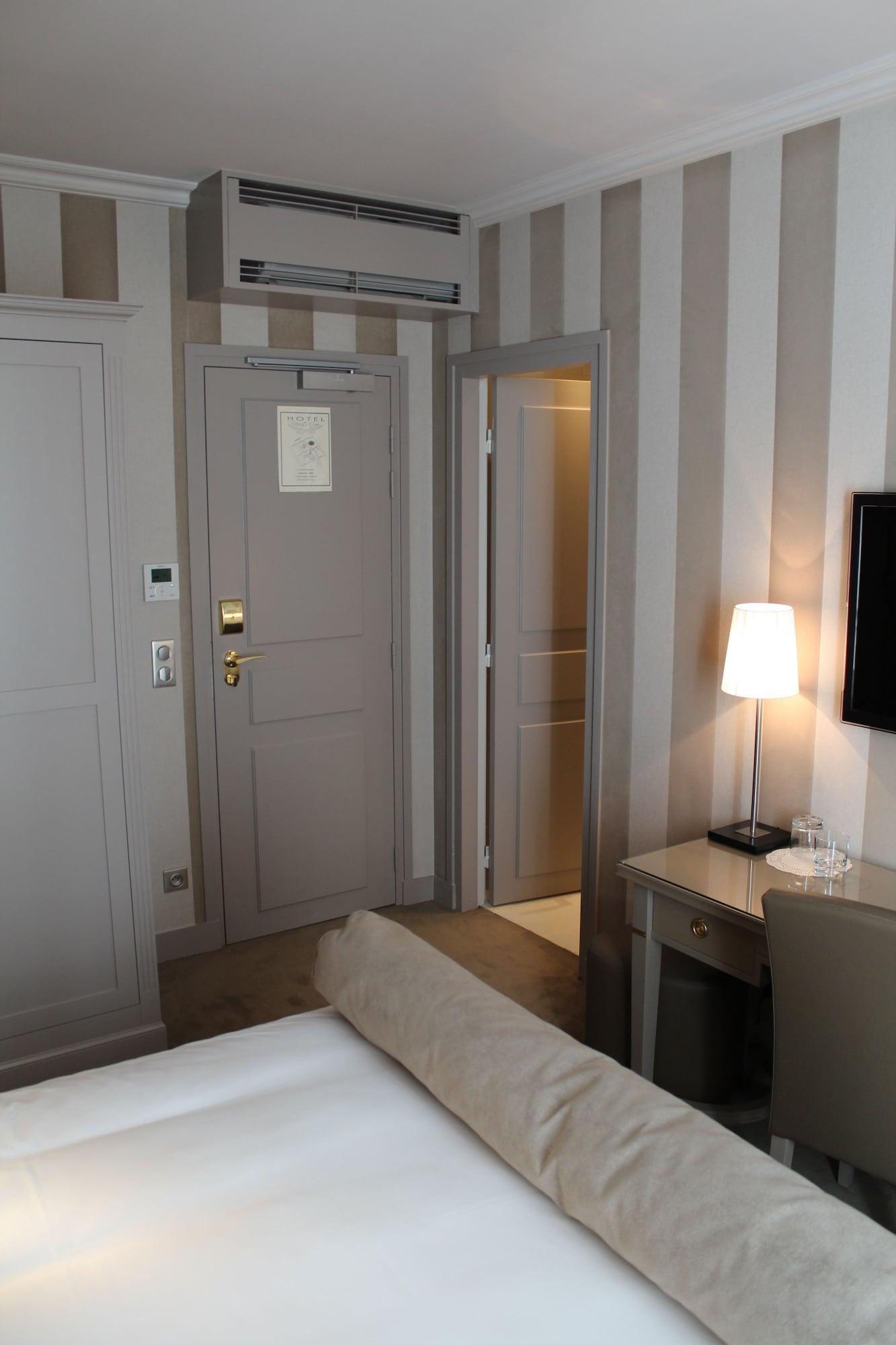 Hotel Saint Cyr Etoile Paris Exteriör bild