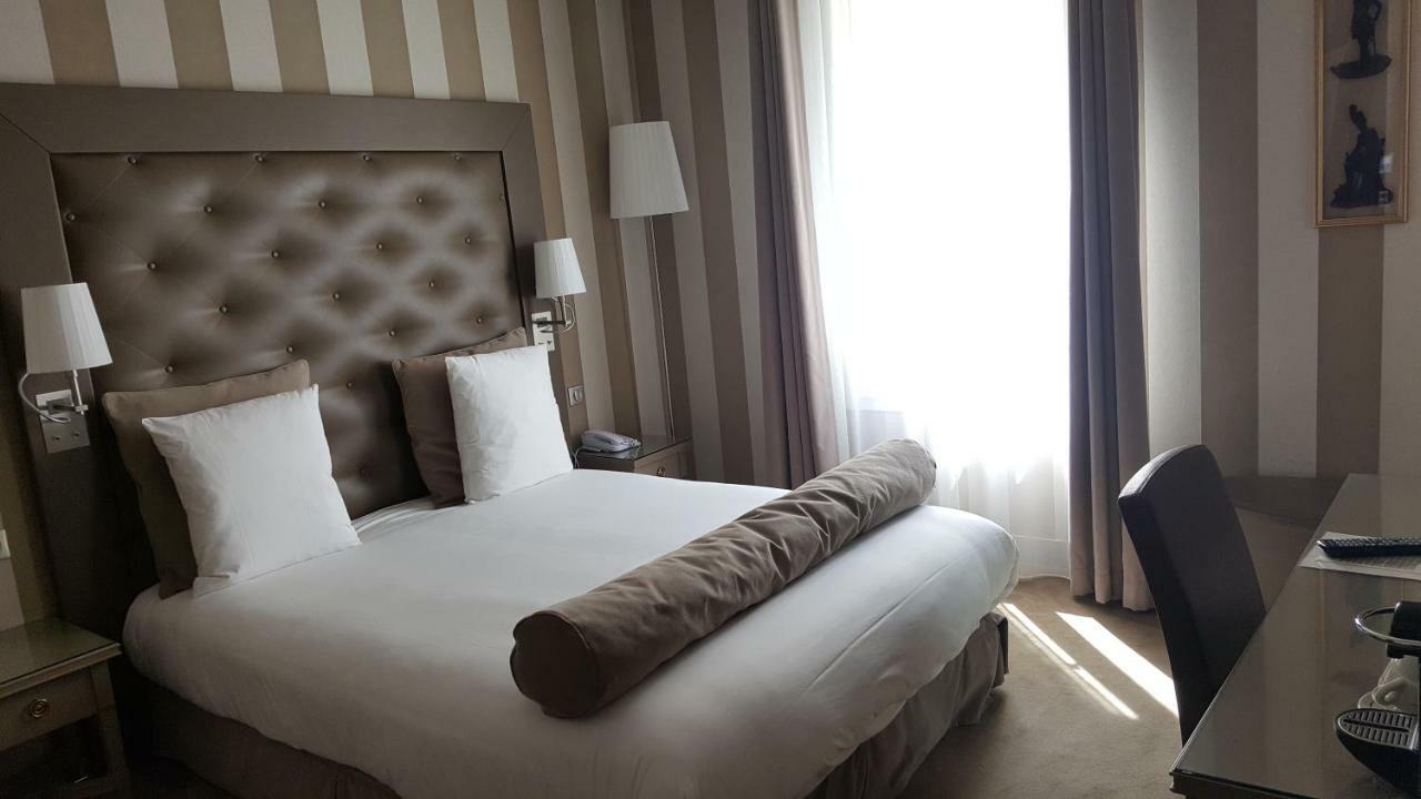 Hotel Saint Cyr Etoile Paris Exteriör bild