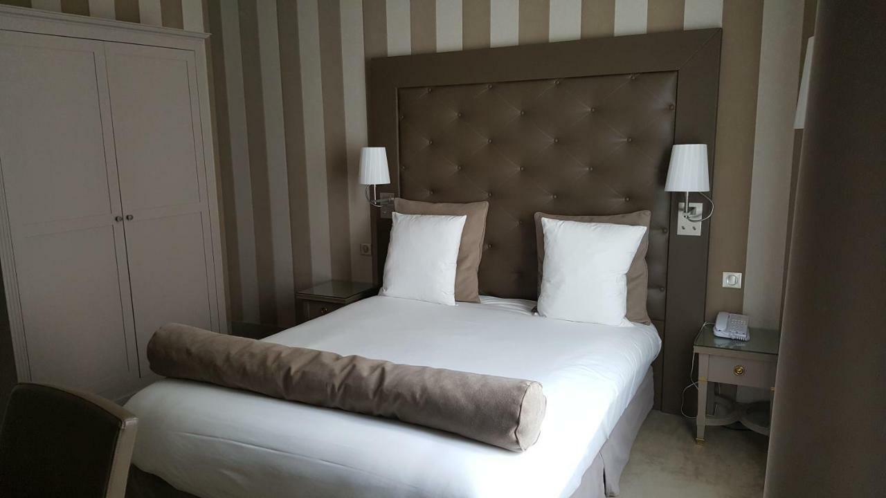 Hotel Saint Cyr Etoile Paris Exteriör bild